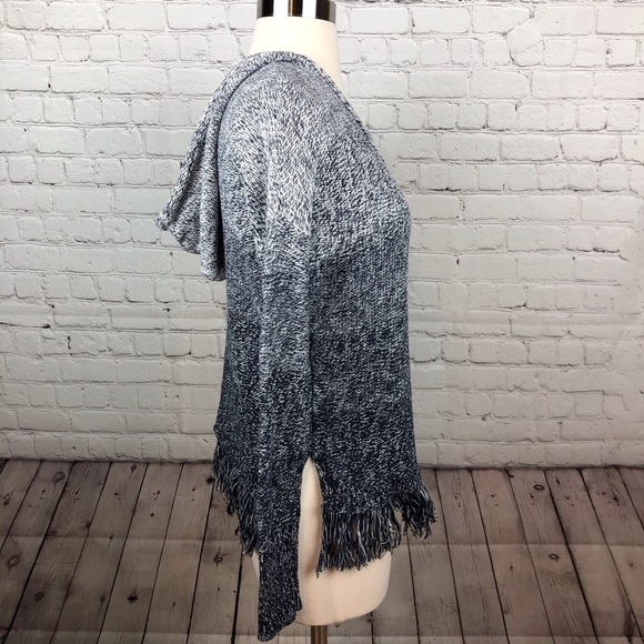 Hollister Hoodie Sweater w/fringe Navy/Wht… - Picture 3 of 5